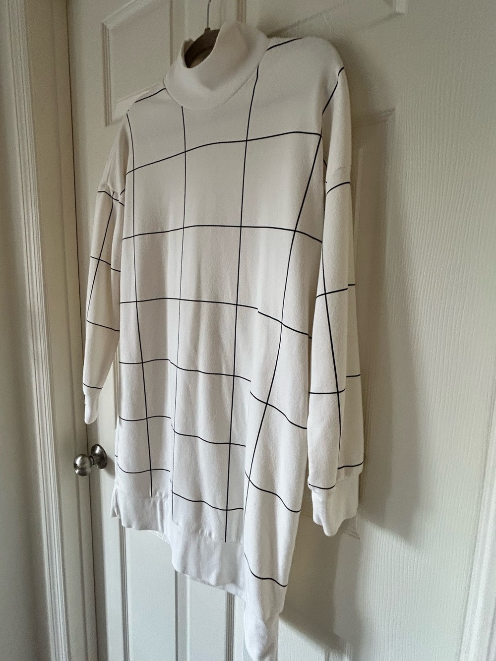 Serra Cream Black Windowpane Turtleneck Sweater Dress - Size Large - Picture 4 of 10